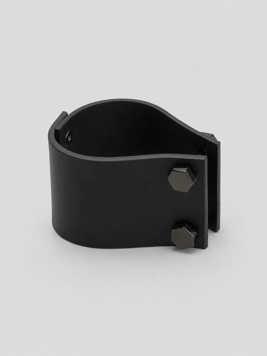 Out_bracelet_one
